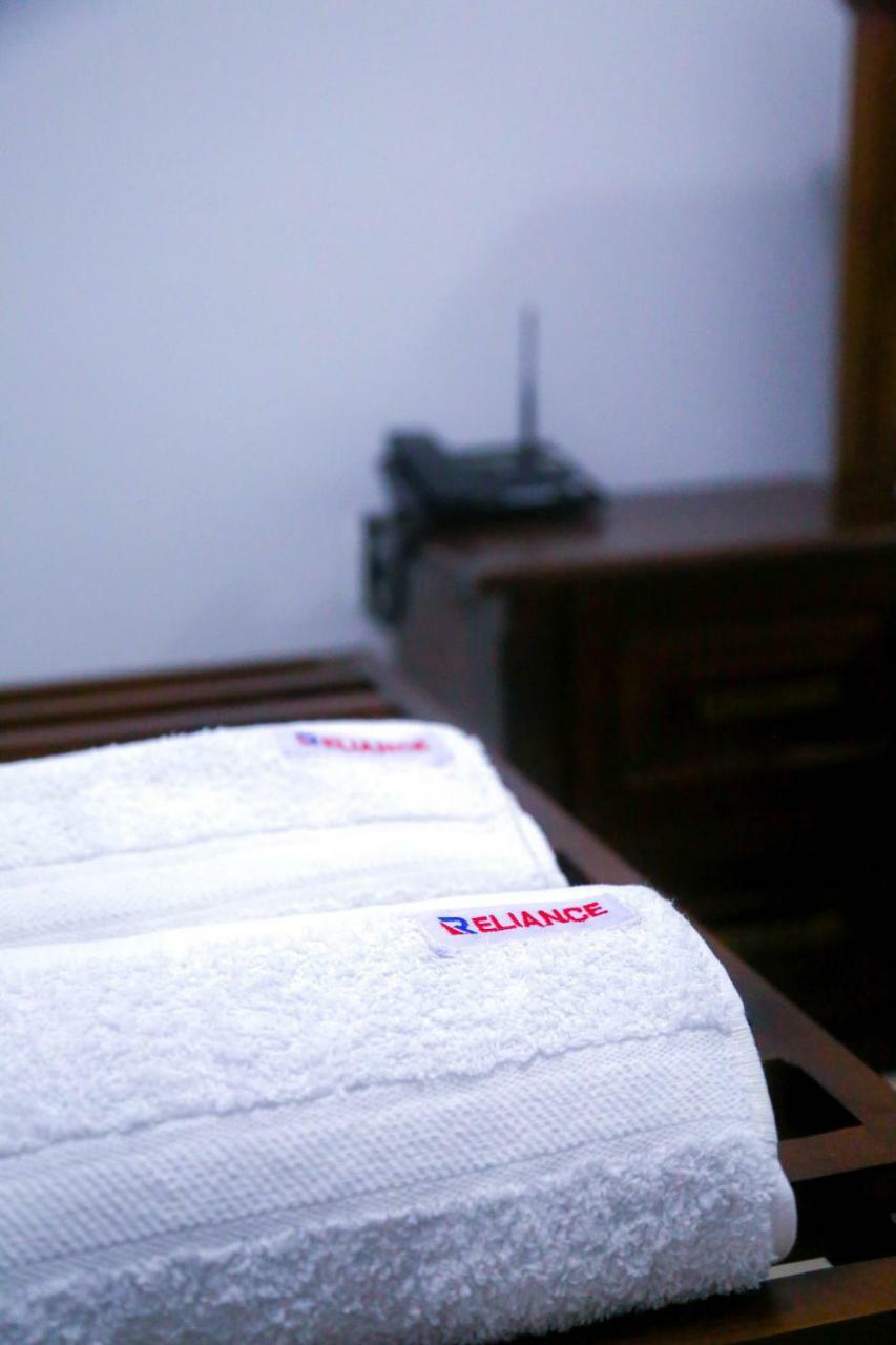 Reliance Hotel Boralesgamuwa Zewnętrze zdjęcie